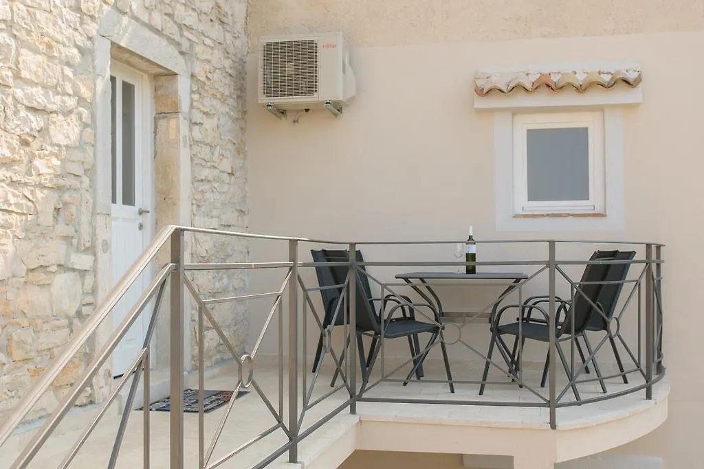 Apartment Borgo 8 Poreč 0*, Tar-Vabriga Kroatien